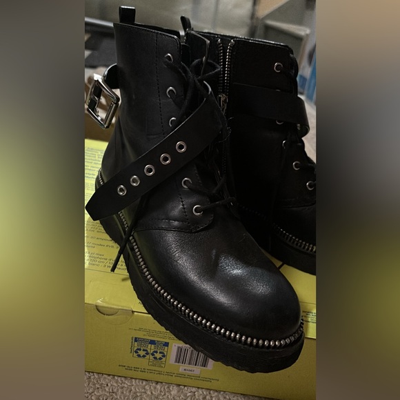 Michael Kors Kombat boots - Picture 1 of 1